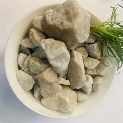 多年來與科研單位合作,不斷產品結構,為拓展市場,由原來單 一的濾料銷